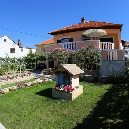 Guest house And Toka Zadar