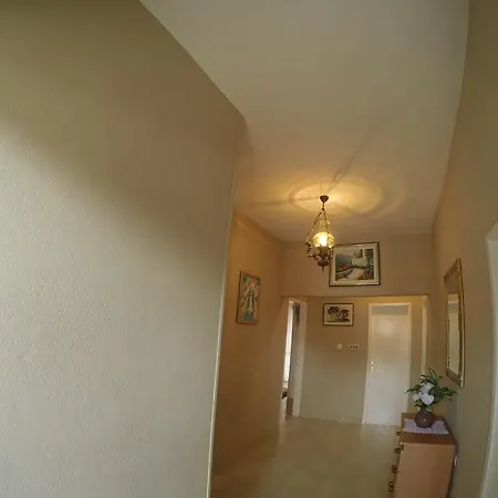 托卡公寓和客房旅馆 3*