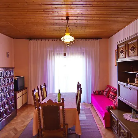 Gostinjska kuća And Toka