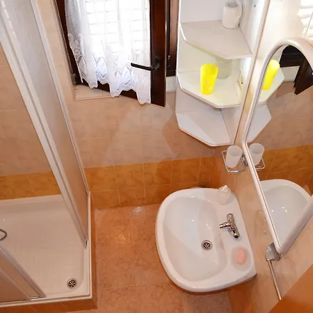 招待所 托卡公寓和客房旅馆 扎达尔