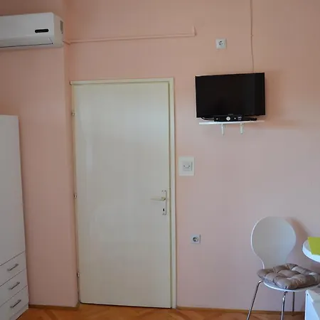 招待所 托卡公寓和客房旅馆 扎达尔