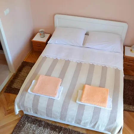 招待所 托卡公寓和客房旅馆