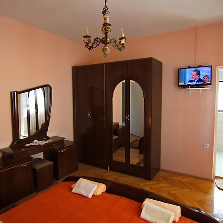 托卡公寓和客房旅馆 3*