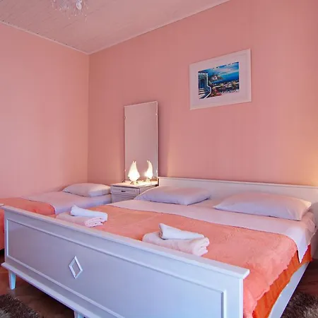 托卡公寓和客房旅馆 招待所 扎达尔