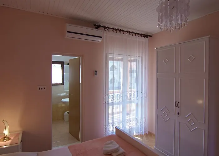 Guest house And Toka Zadar