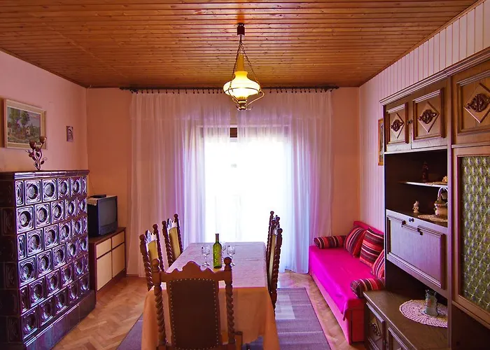 Guest house And Toka