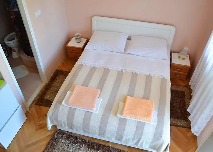 Guest house And Toka