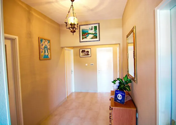 ゲストハウス And Toka